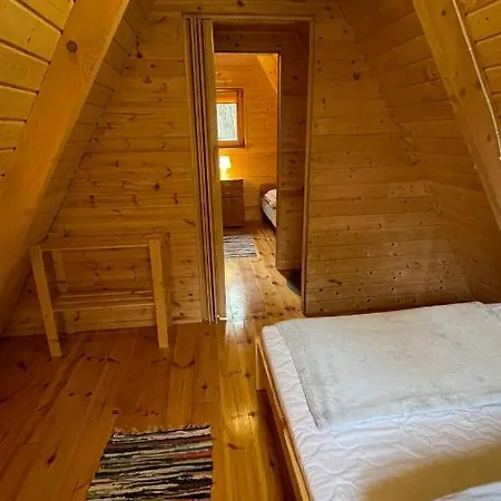 Letniskowe Maja Lodge *