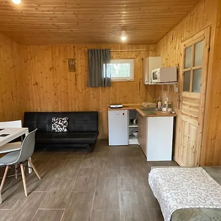 Letniskowe Maja Lodge