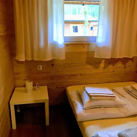 Letniskowe Maja Lodge *