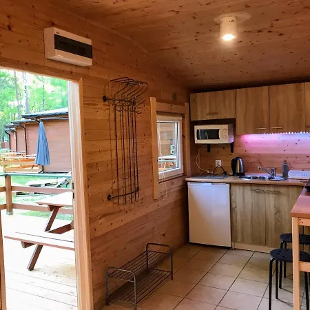 Letniskowe Maja Lodge *