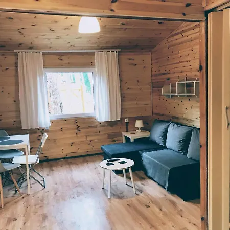 롯지 Letniskowe Maja