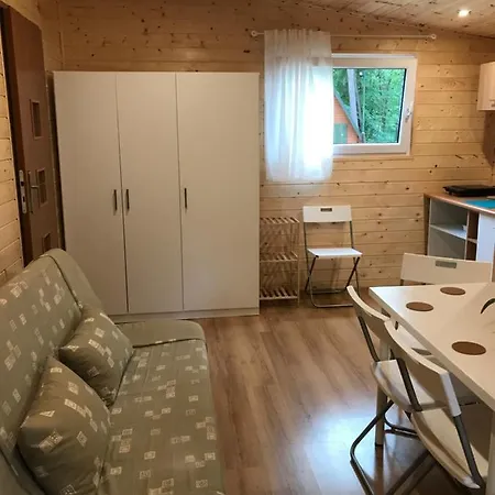 Letniskowe Maja Lodge *