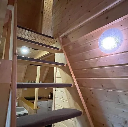 Letniskowe Maja بيت خشبي